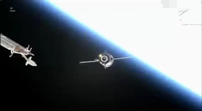 俄罗斯无人货运飞船8月17日与国际空间站对接，送去了国际空间站急需的物资。 进步