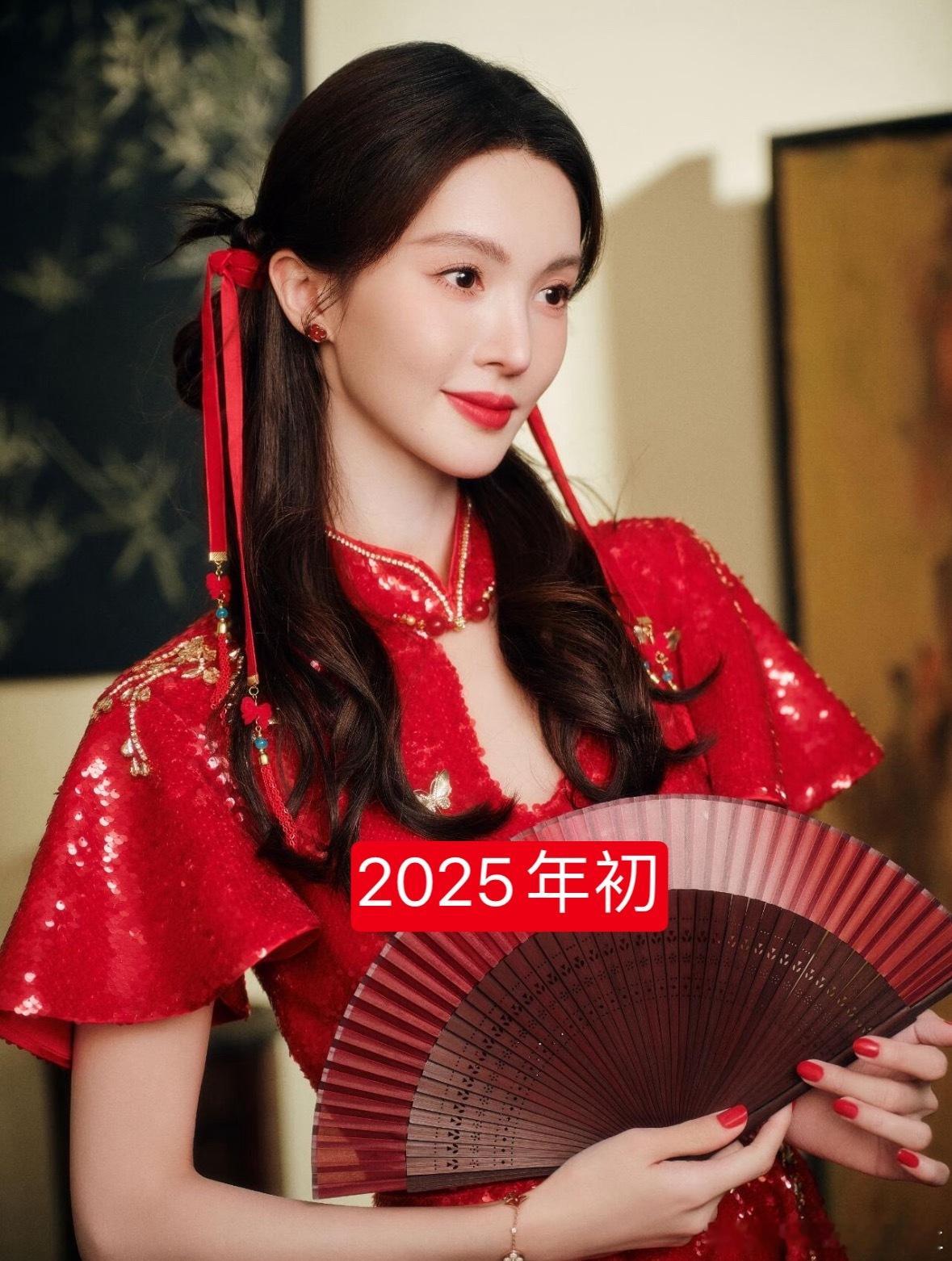 开始有帖分析金晨zsty是因为鼻子被撞歪了不会是真的吧...... 