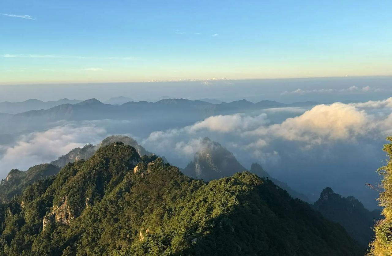 司法资格考试司法资格考试不设置固定及格线，采用排名加权的方式划定合格线，每年会根
