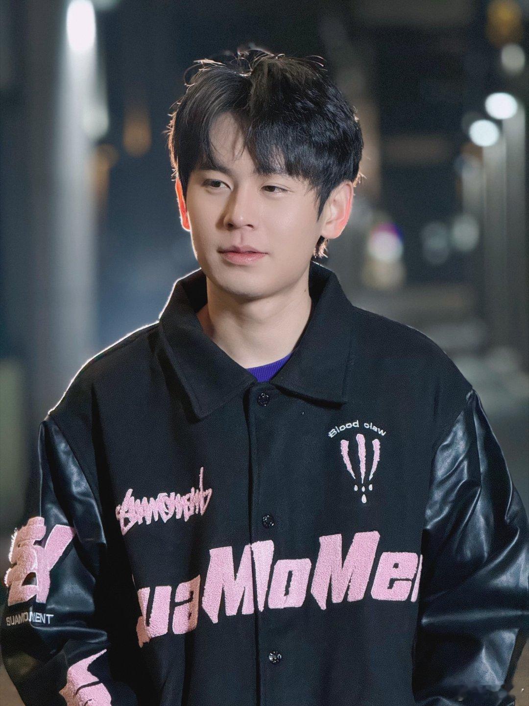 无畏NoFear 🍑微博竞团圆 贴贴 