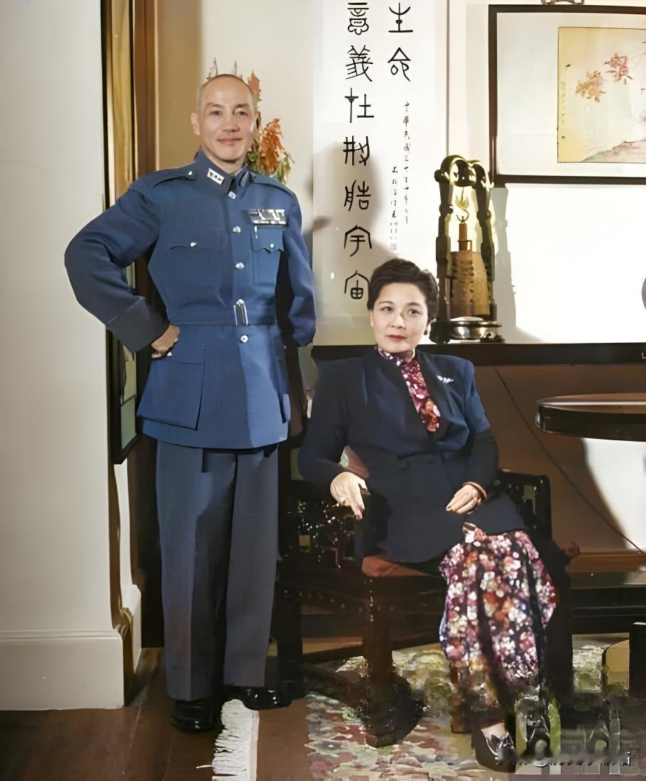 1946年，一张珍贵的照片刊登于《生活》杂志，展现了中华民国时期的领导人蒋介石（