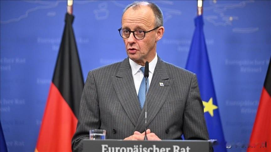 最近德国总理梅尔茨在一场活动上说得特别实在，他直言美国现在越来越不讲“规矩”，眼