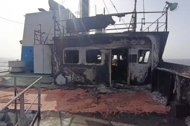 一艘中方货轮遭导弹袭击？巴基斯坦海军紧急出动，救下11名中方船员。难道美军出手了