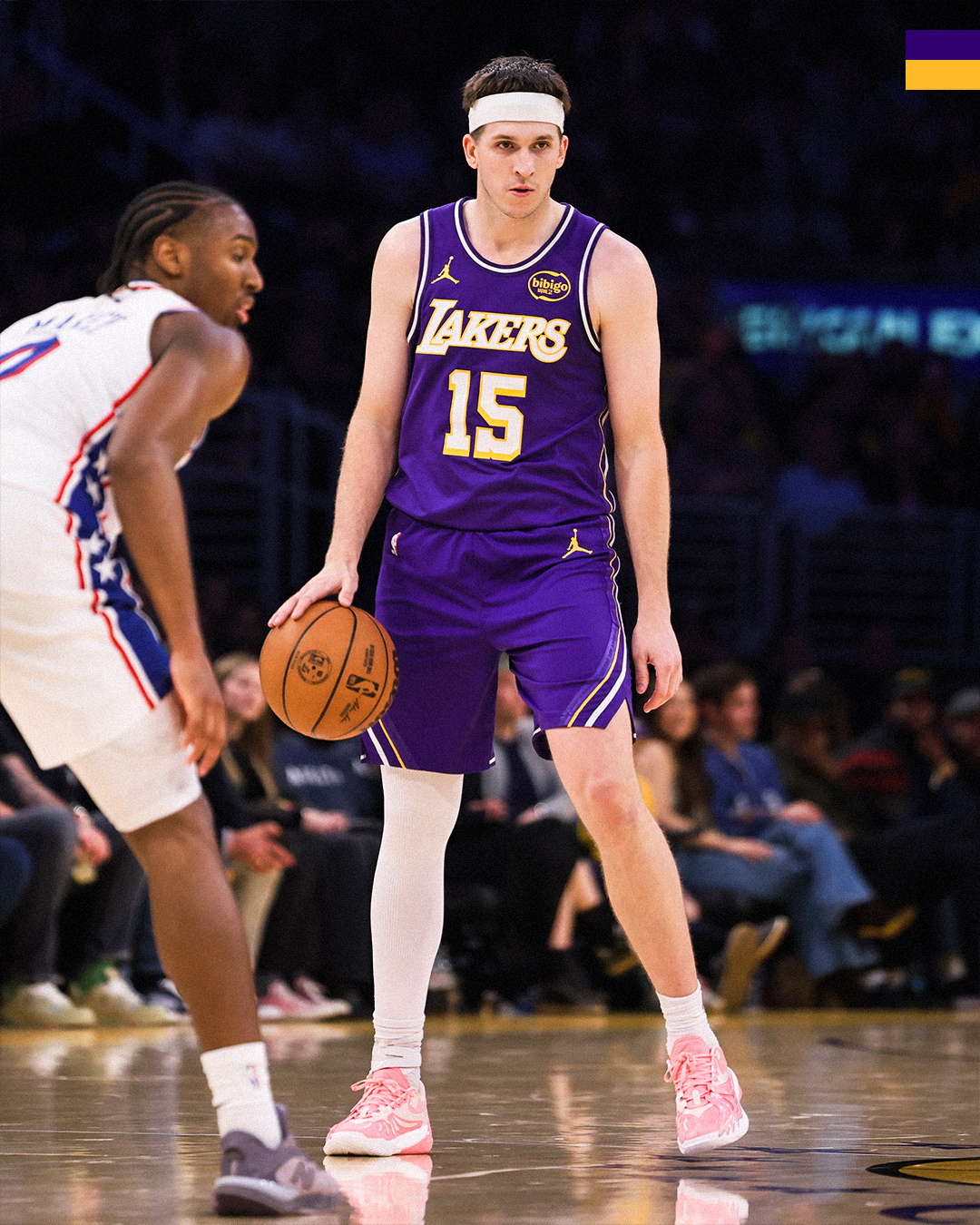 雷迪克谈到里夫斯在25分钟内砍下35分时说：“他今晚伤愈复出后的第二场比赛就能做