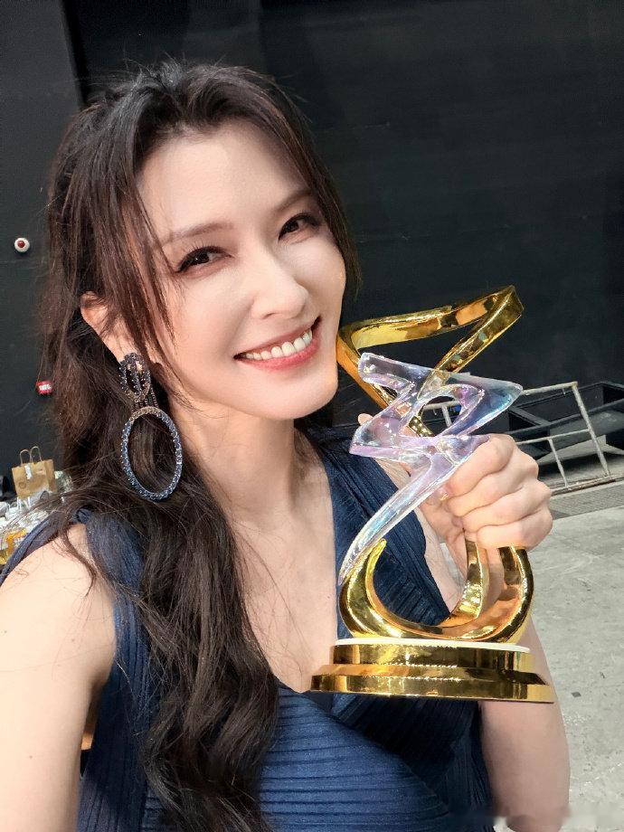 徐洁儿睡了两天徐洁儿终于睡饱了 徐洁儿睡了两天 
