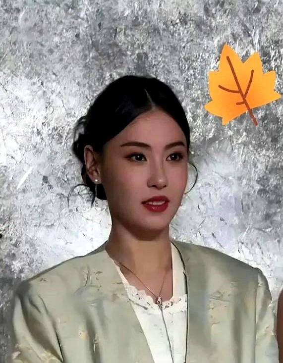 我有强烈预感

张柏芝

大概率就是谢霆锋这一辈子

错过的最美丽存在

有时候