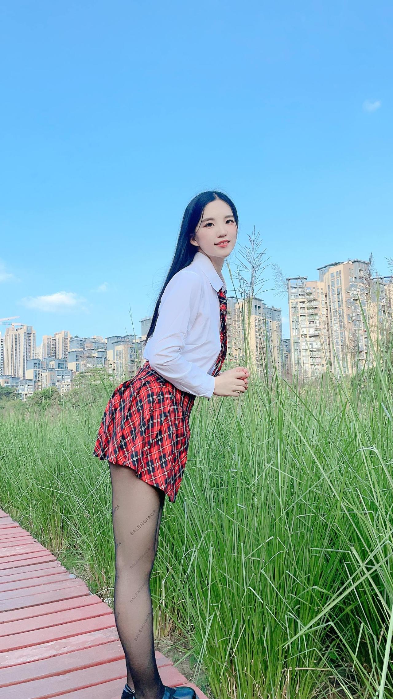 承蒙时光不弃，成长不期而遇，感恩父母赐予生命，感恩所有的遇见和宠爱。希望所有的绊