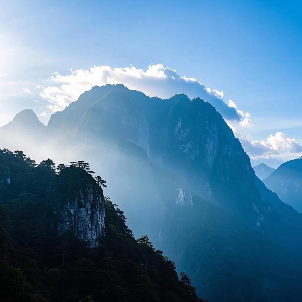 孩子哭哭啼啼地跑过来跟我聊天，说原来我在初中的时候，在高一的时候成绩都蛮好的，怎