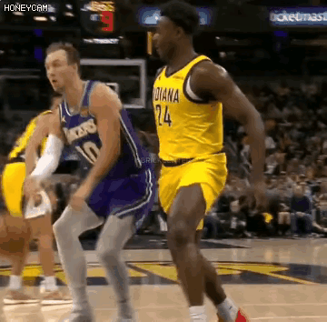 这身体素质[赞]！咱先不说水平高低，就这个就羡慕人！布朗尼，如果来CBA，会不会