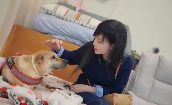 可惜了这么好的高颜值基因，竟然没生个一儿半女！
真正的不老女神！50几岁的年纪了