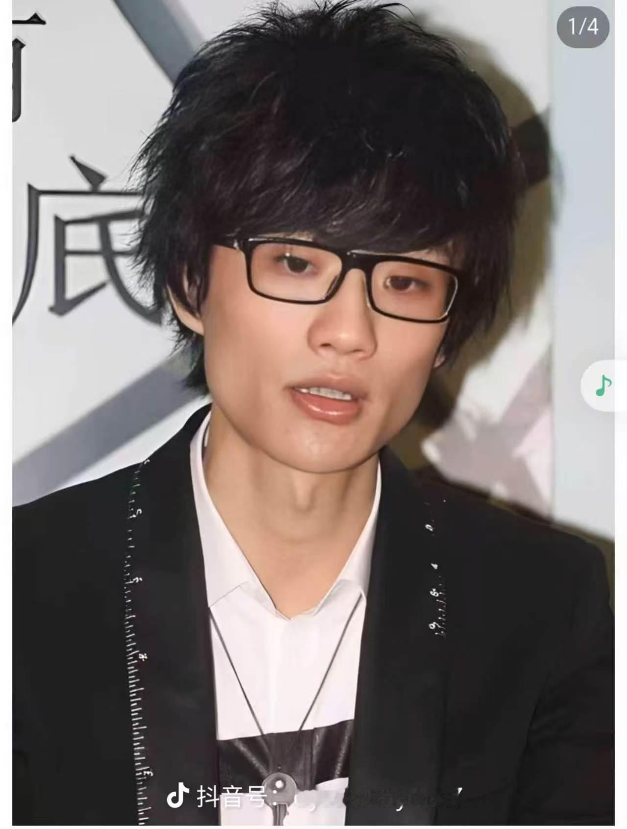41946上了一学期学之后就长这样 