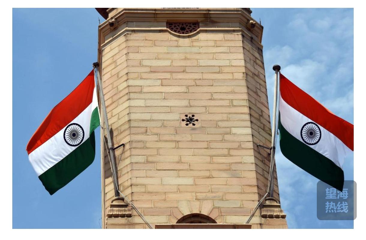 印度和加拿大开始报团取暖了。
    印度总理莫迪与加拿大总理卡尼23日举行双边