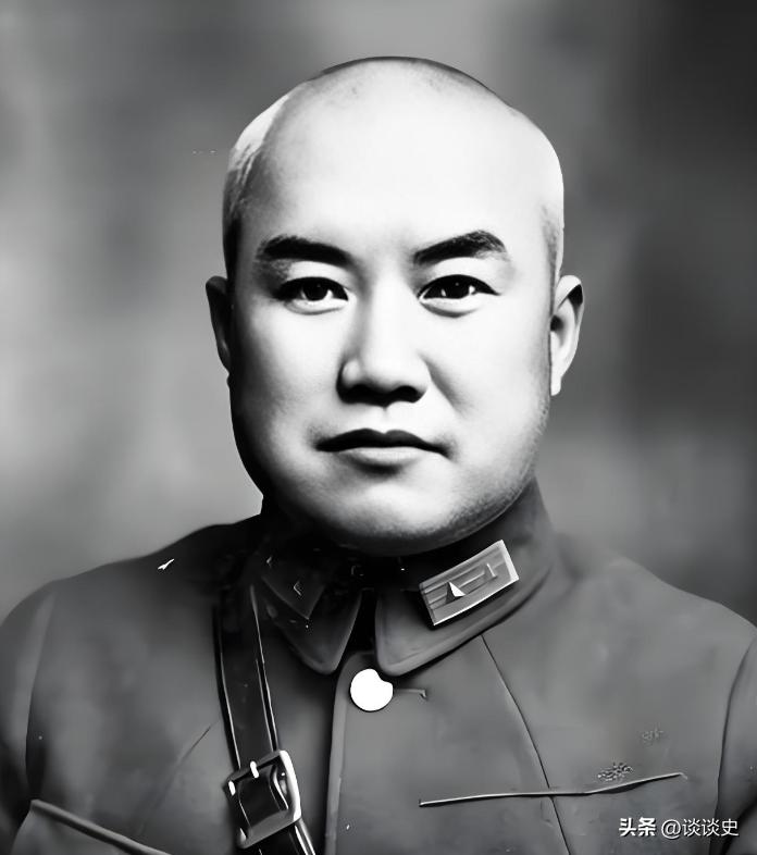1948年，国民党中将周福成的女儿专程来到沈阳劝父亲起义。谁知，周福成勃然大怒，