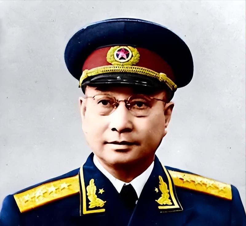国共第二次合作达成后，我军部队进行了缩编，曾经当过军长的许世友被连降几级，最终组