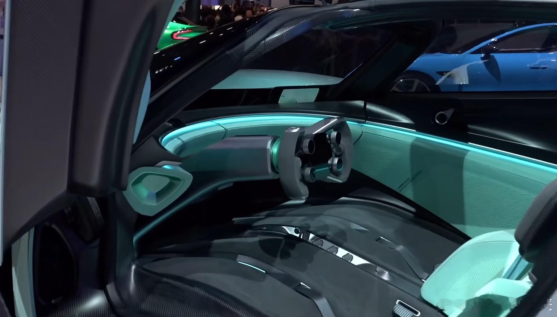 小米VGT国内实车首秀以前提到顶级超跑、顶尖概念车，基本都是国外品牌的天下，现在