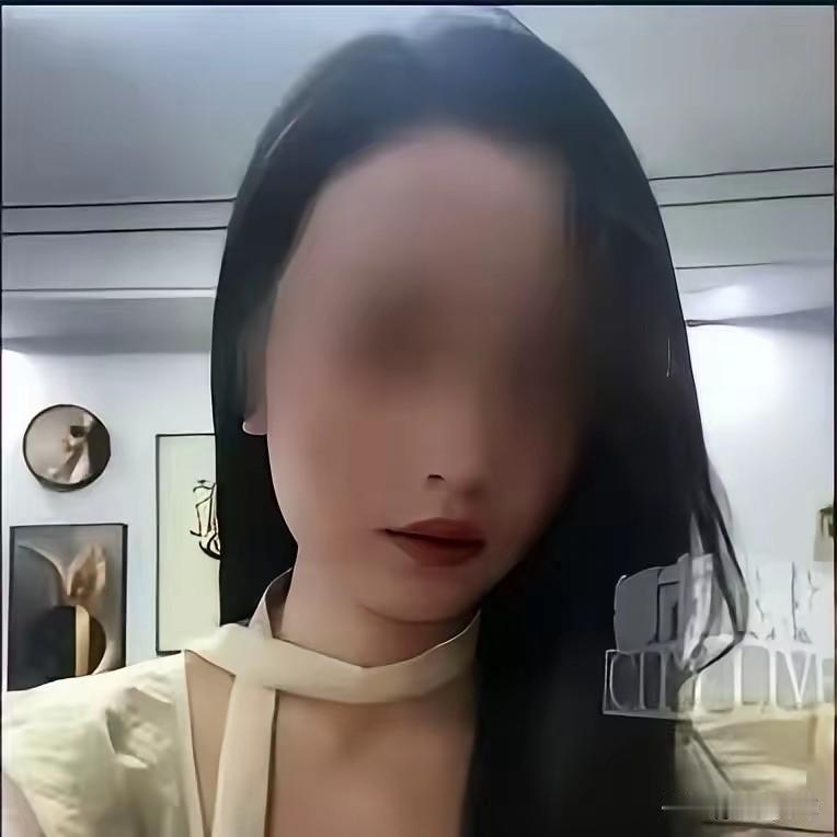 四川，一烧烤店老板娘喝完酒去上厕所，却被一男子强行推门闯入，两人发生了关系。事后