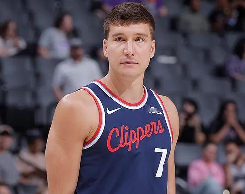 波格丹：新赛季目标是健康，并让自己有机会争夺NBA总冠军
08月02日讯，近日，