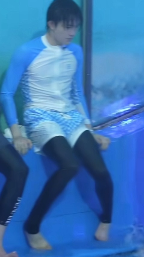 ？？？？ 苏新皓 三代唯一雄力量
