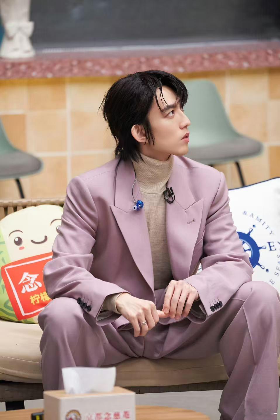 林宥嘉转音居然师承王力宏 梦幻师承线浮出水面！林宥嘉的转音是向王力宏学习的成果。