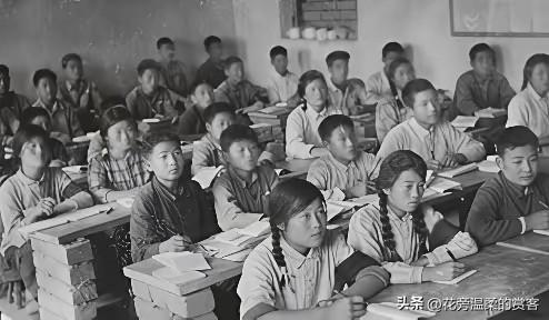 1951年，老红军傅兴贵刚回乡务农，村里的1个寡妇就找来了，哭着讲：“我曾参加过