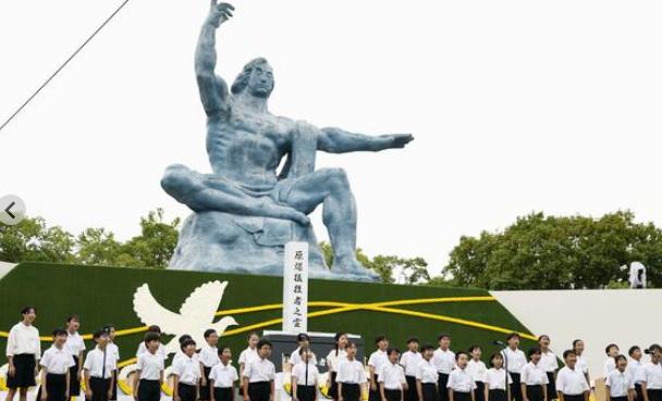 8月9日，长崎市长铃木史朗在原爆81周年纪念仪式上发表和平宣言，罕见明确指出——