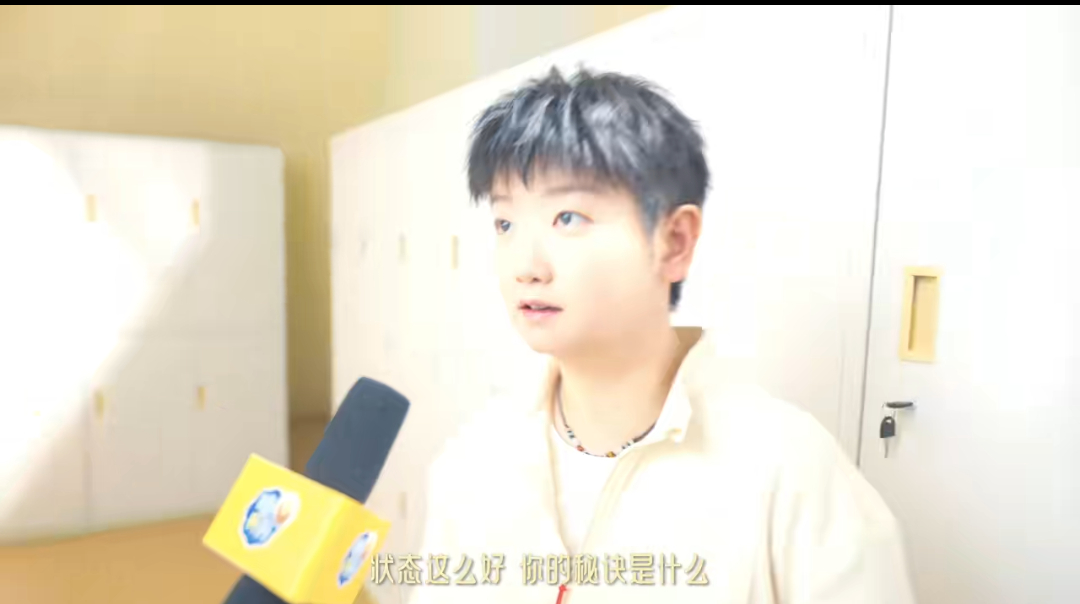 孙颖莎脆升升全球品牌代言人薯条就要脆升升  孙颖莎的「纯脆」搭子：脆升升的日常陪