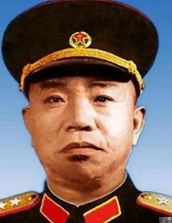 1968年，大将王树声在排队打饭时，看见一位干部插队，而且还连要5份饭，出于好奇