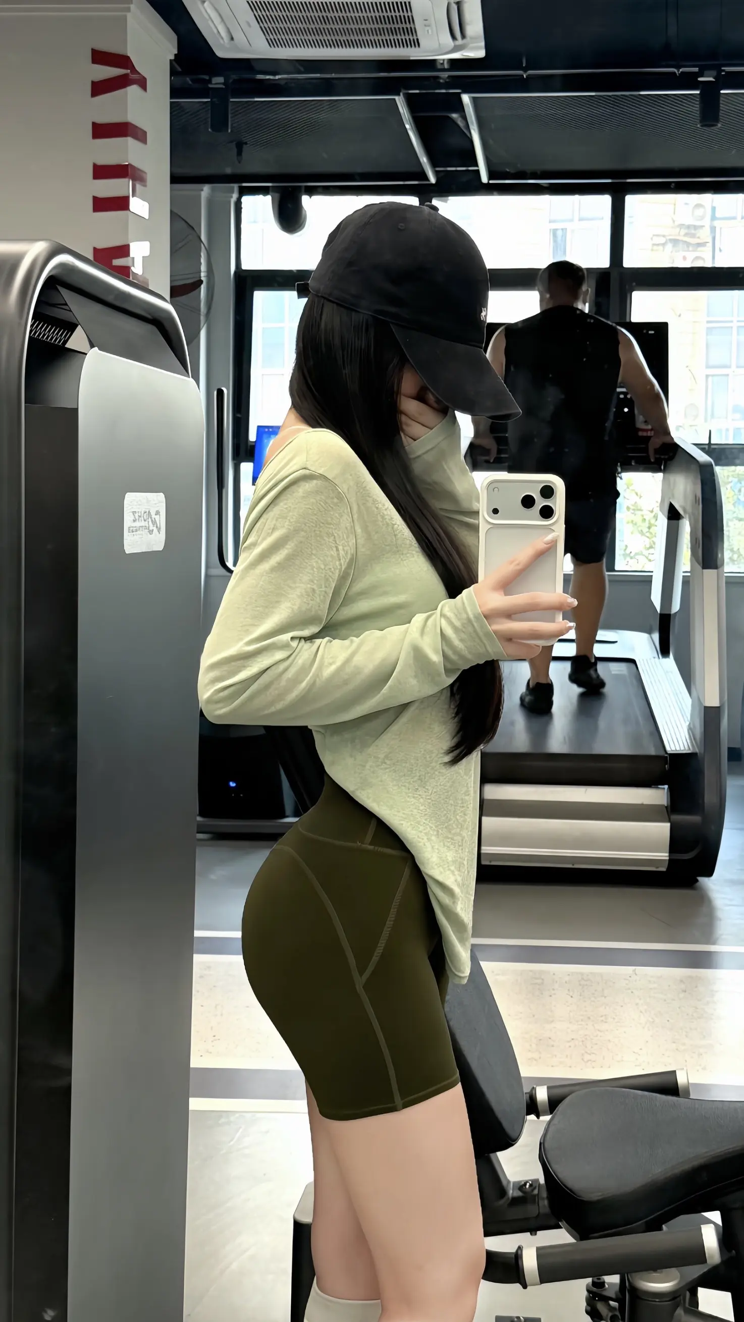 与其听有力量的话 不如做有力量的人。