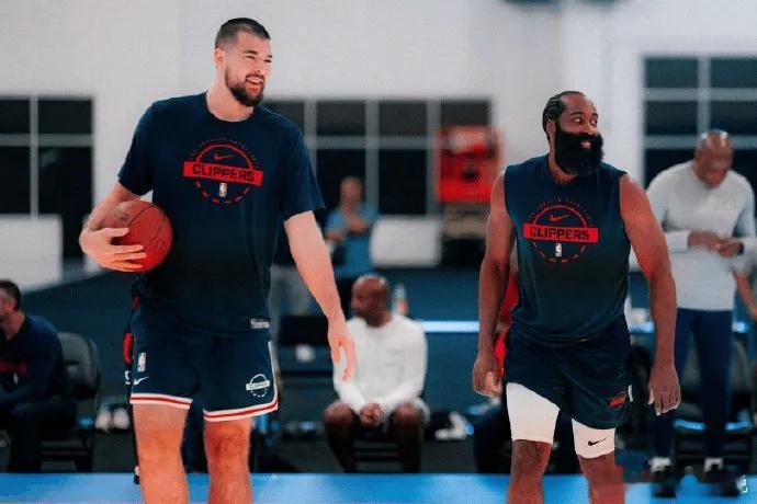 11月20日讯 明日NBA比赛，快船将对阵魔术。赛前，美媒ESPN预测本场比赛，