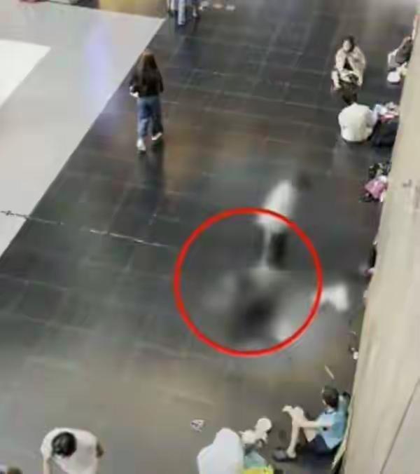 近日，台湾地区连续发生两起恶性公共场所性侵案件，引发社会各界对治安问题的强烈关注