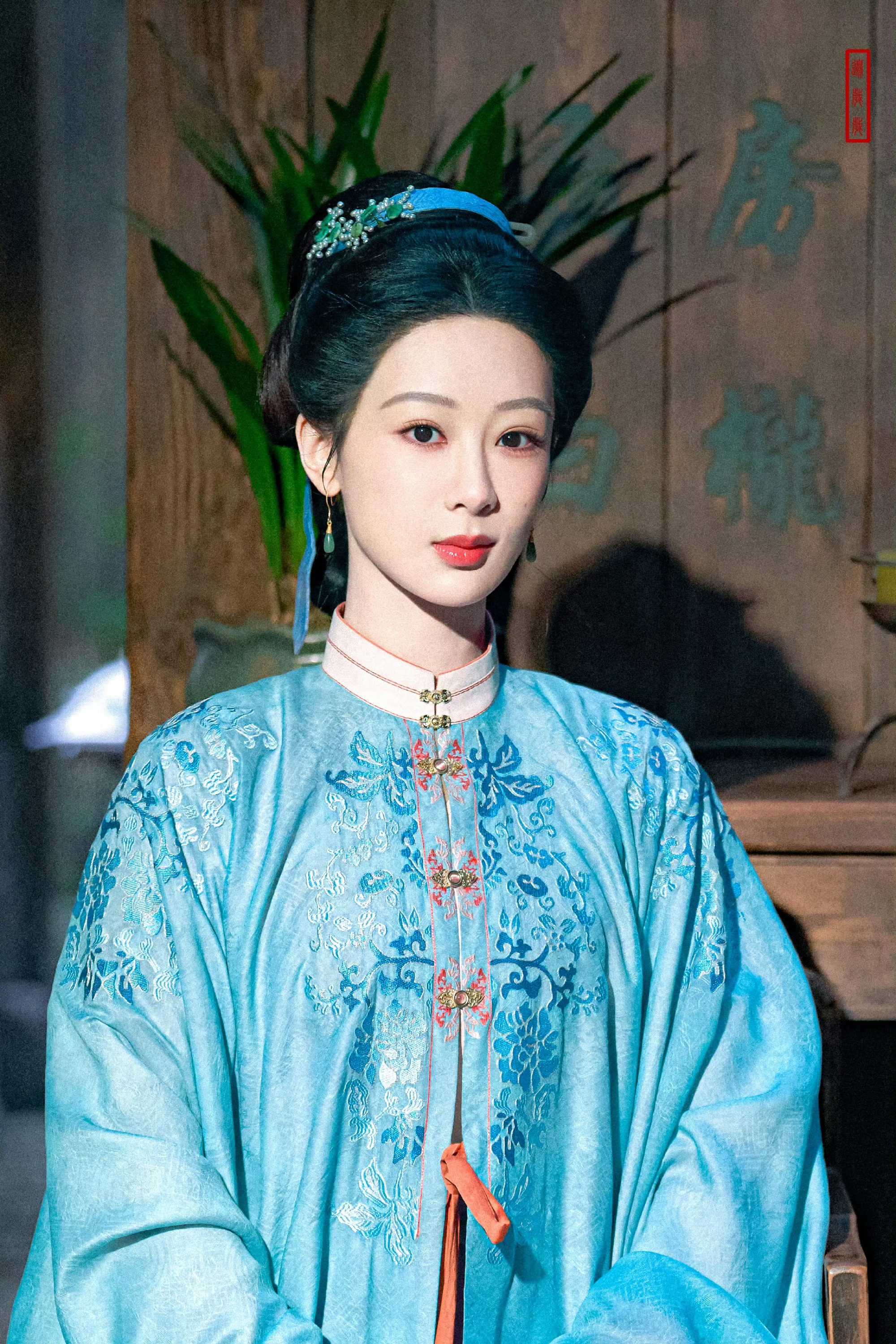 杨紫杨紫李祯杨紫家业同承一方水土，同续一方根脉。见本心，方知墨之所起；悟墨道，始