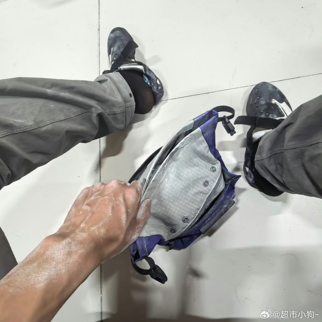我实在无法把这张脸和这手联系在一起 ​​​
