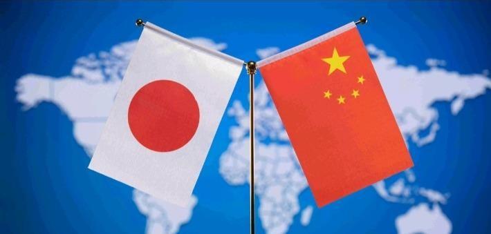 外交部亚洲司司长刘劲松7月12日紧急召见日本驻华首席公使横地晃，就日本外相茂木敏