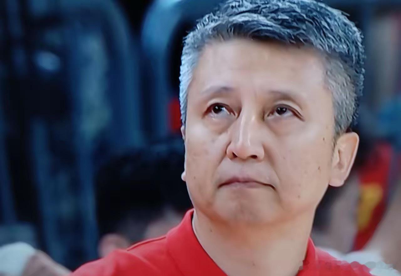 中国男篮vs荷兰男篮杨瀚森今晚回来了，但是可以感觉到，杨瀚森身体很虚。打两分钟就