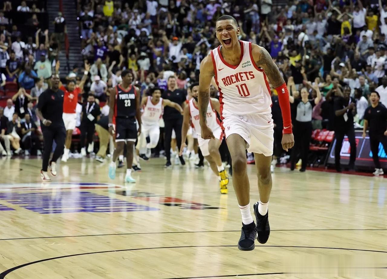 NBA季前赛，火箭120-87鹈鹕，不得不得承认的2个事实

1.乌杜卡使火箭防