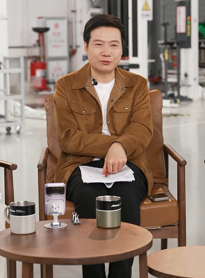 【雷军：小字确实是行业陋习，小米从现在做起立马整改】小米徐洁云谈到了目前热议的“