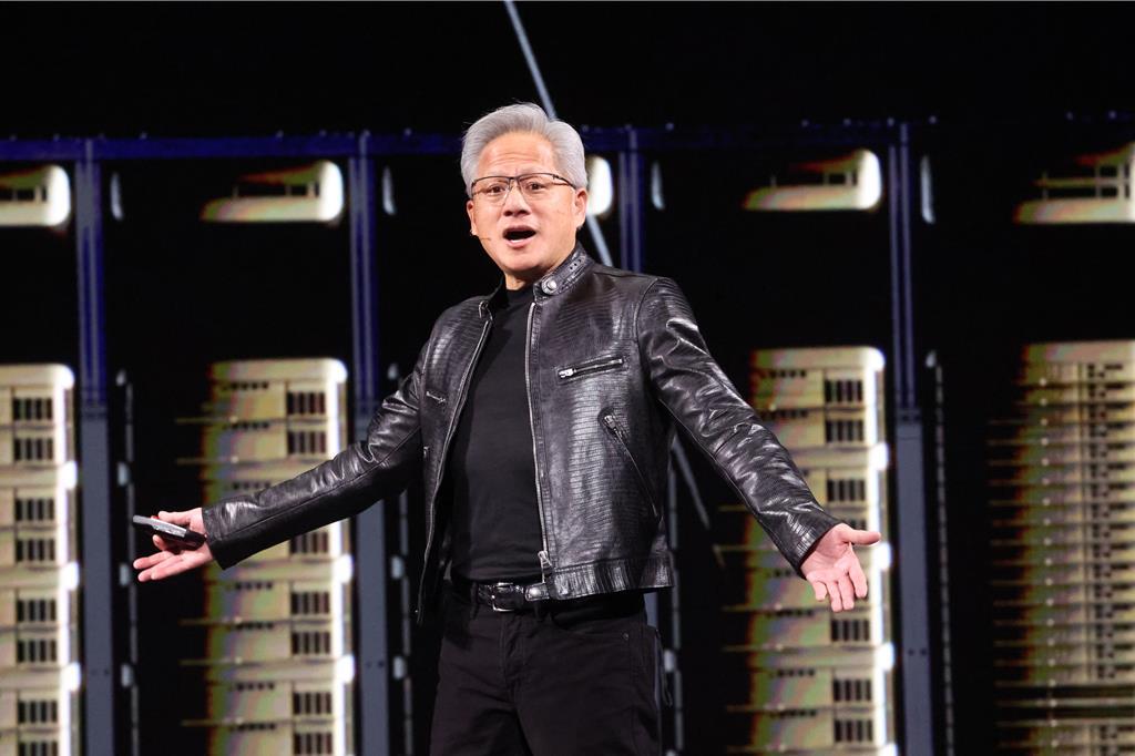 黄仁勋宣告Vera Rubin全面量产 再现营销金句「买越多赚越多」



英伟