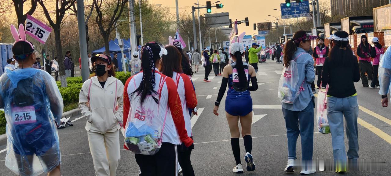 很多人对心理咨询是有误解的。误认为心理咨询师会窥探来访者的隐私；会对来访者进行教