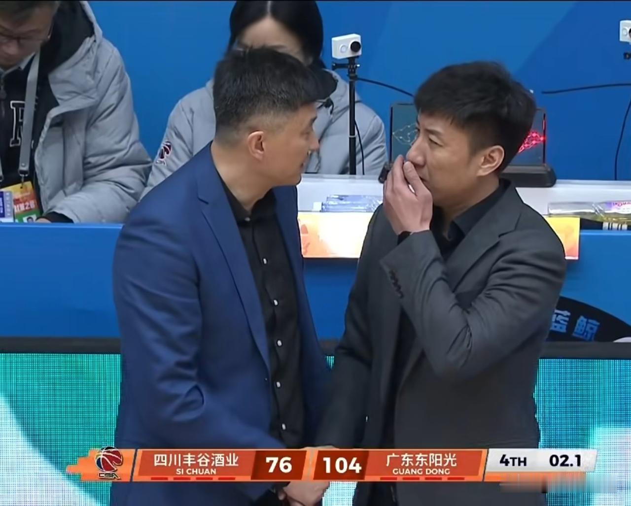 四川男篮面对广东男篮太不争气，辜负了直播吧的厚望！
今天，广东男篮客场挑战四川男
