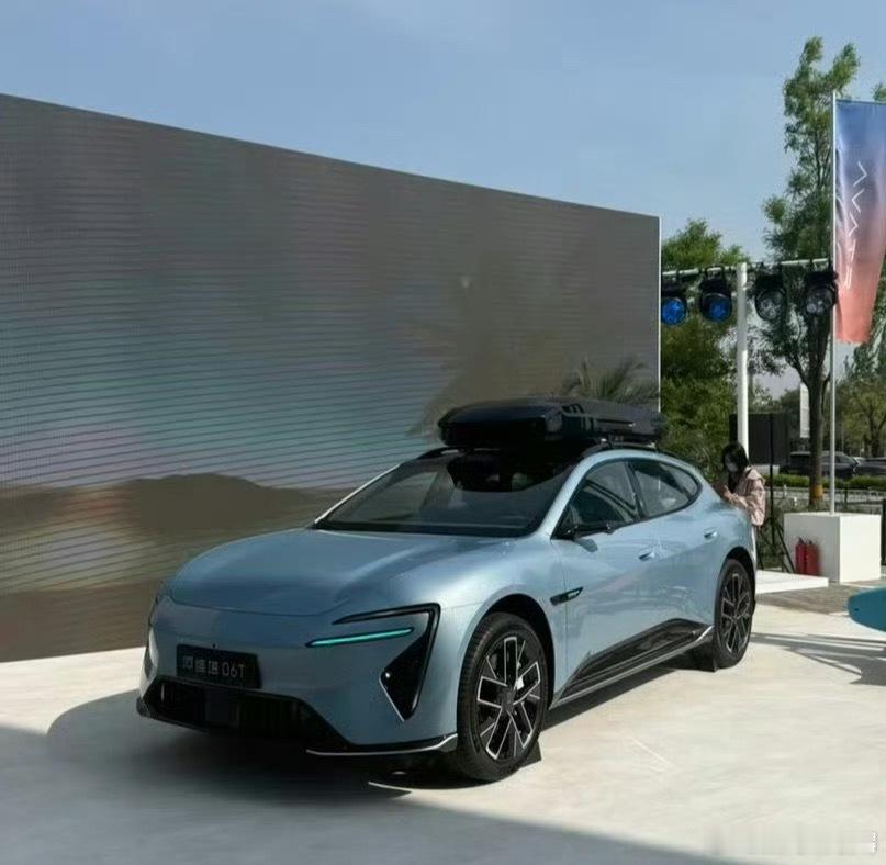 年轻人第一台性能车如果你正打算入手人生第一台性能车，刚上市的阿维塔06T值得重点