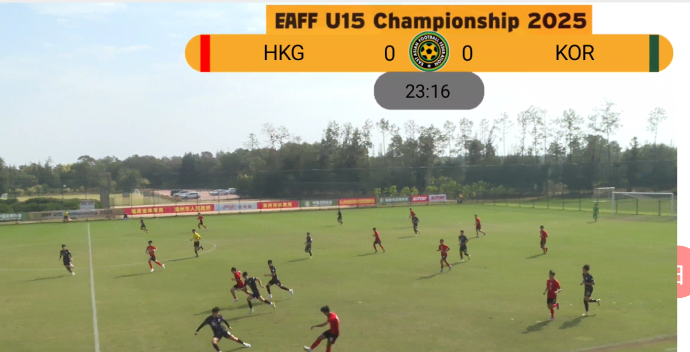 一早就在看垃圾波，还有穗青U15和U17同时开着4个视频 