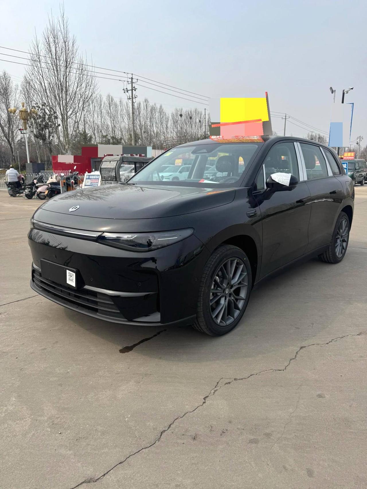 运损 零跑 2026款 C10 605 悦享版 瑕疵最后一张图，厂家加装1000