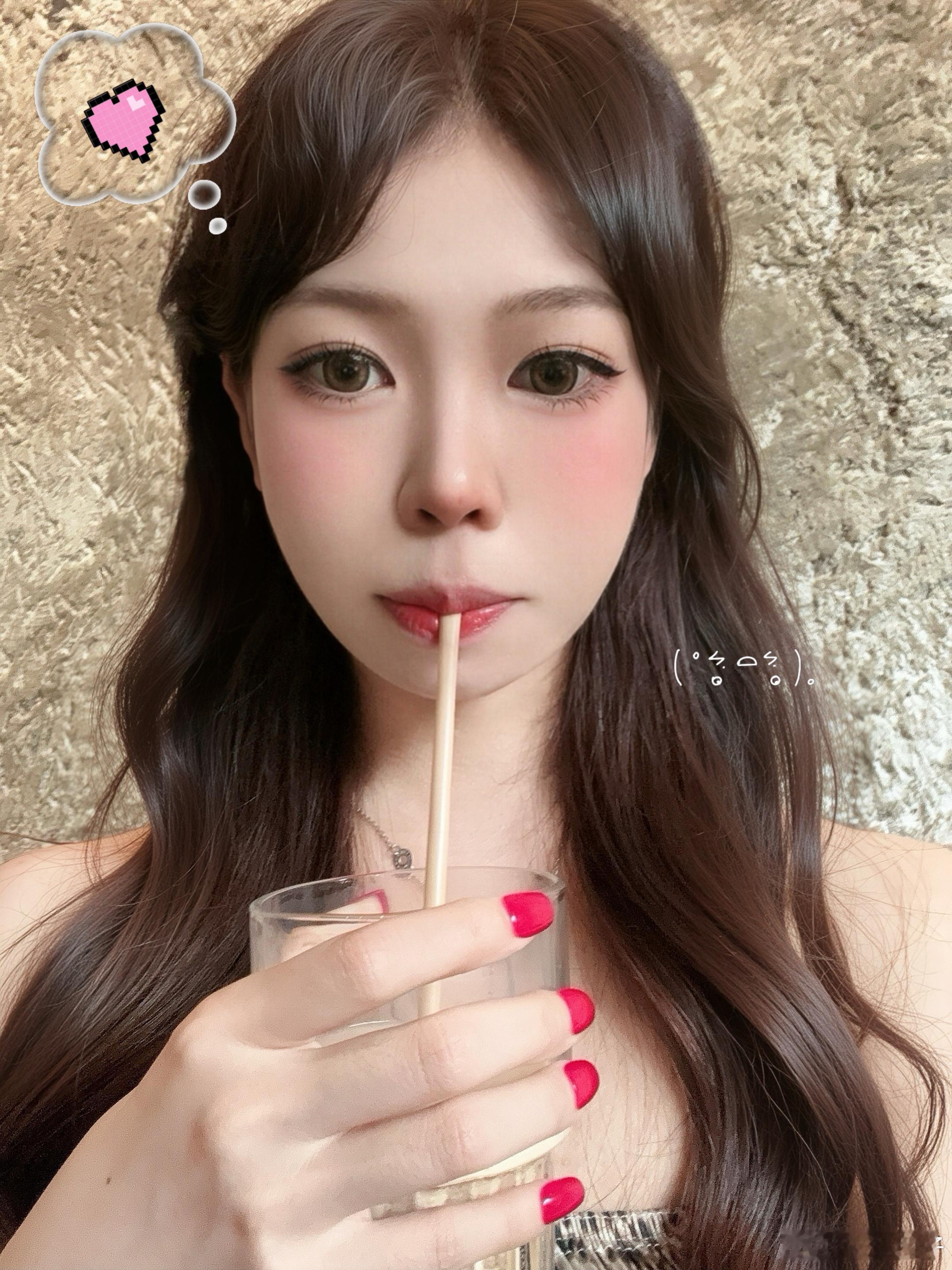 确诊为OPPO型人格 干正事五分钟 玩手机两小时 