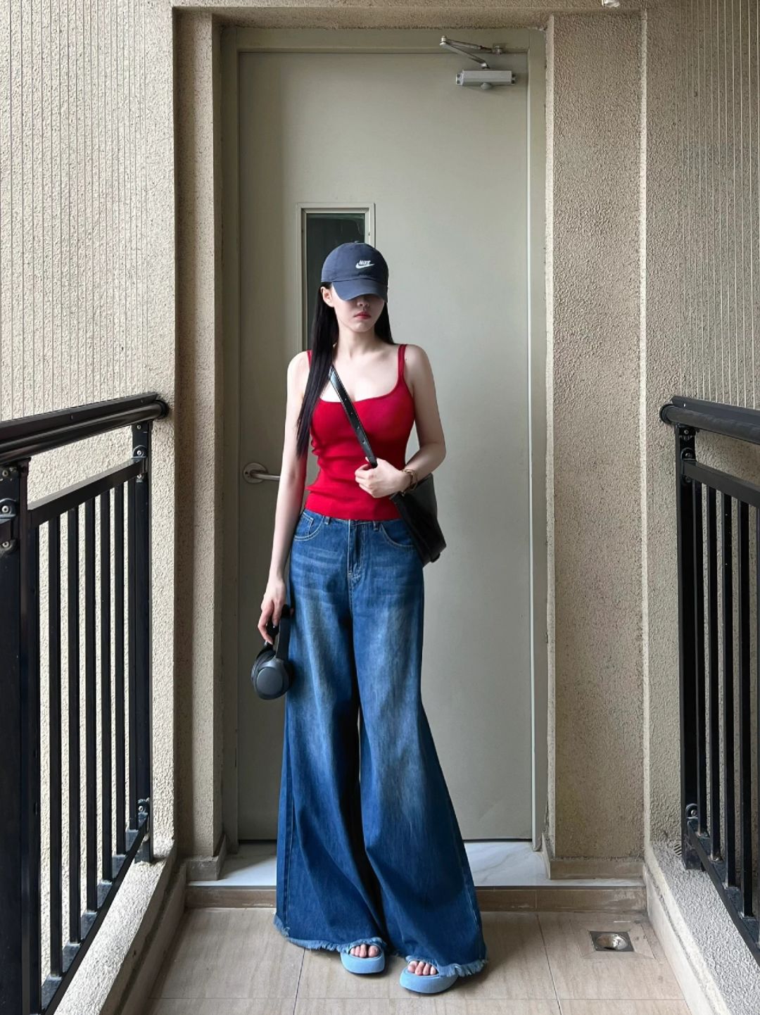 今年春夏就是红配蓝！