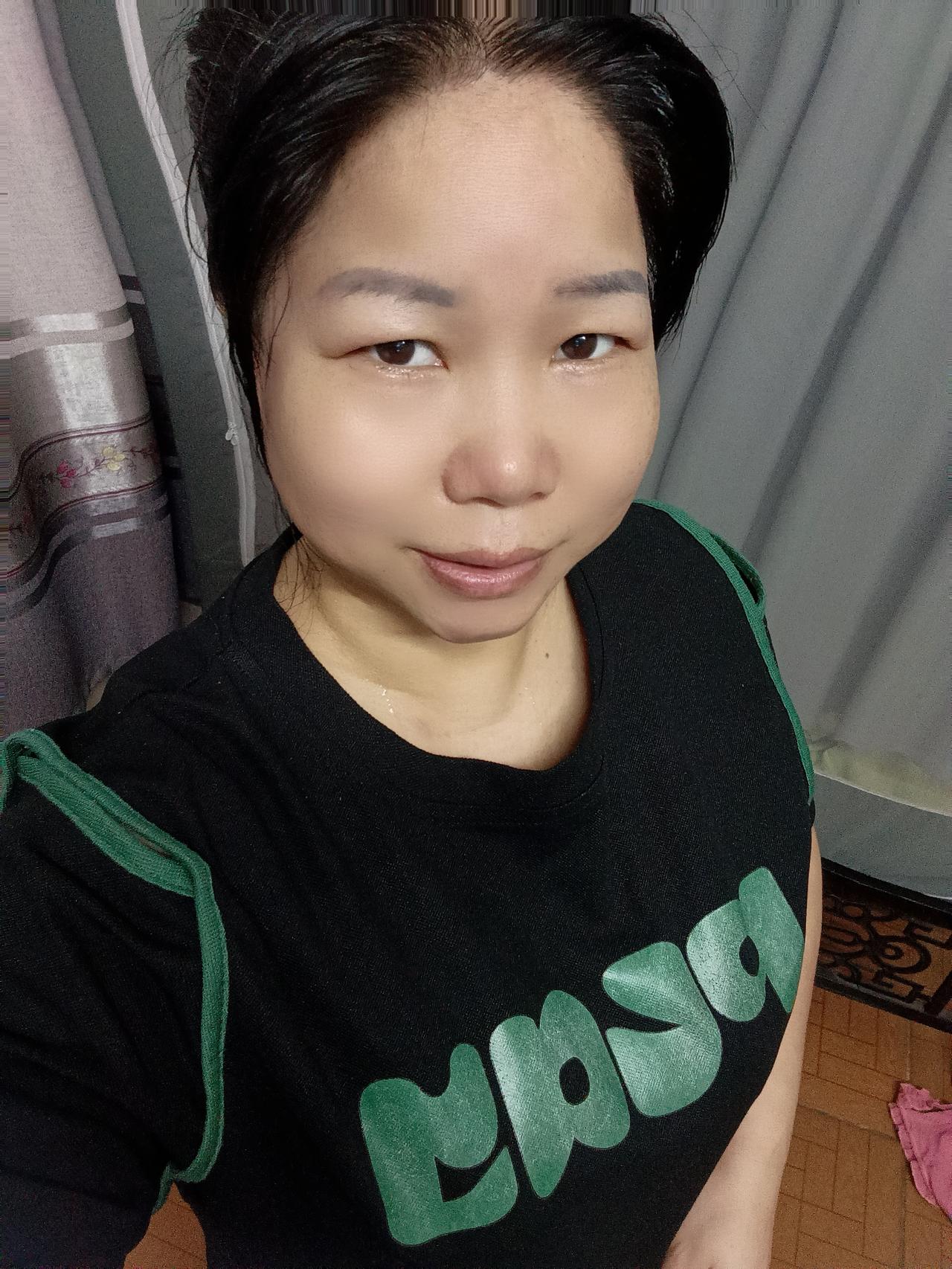 大家好，我是七姐，今天下班回来。变成了落汤鸡呀，没有拿雨衣。回到半路的时候，突然