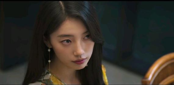 裴秀智新剧台词引争议
一个韩国电视剧，女主裴秀智演的是高丽人，恶人由外国人饰演阿