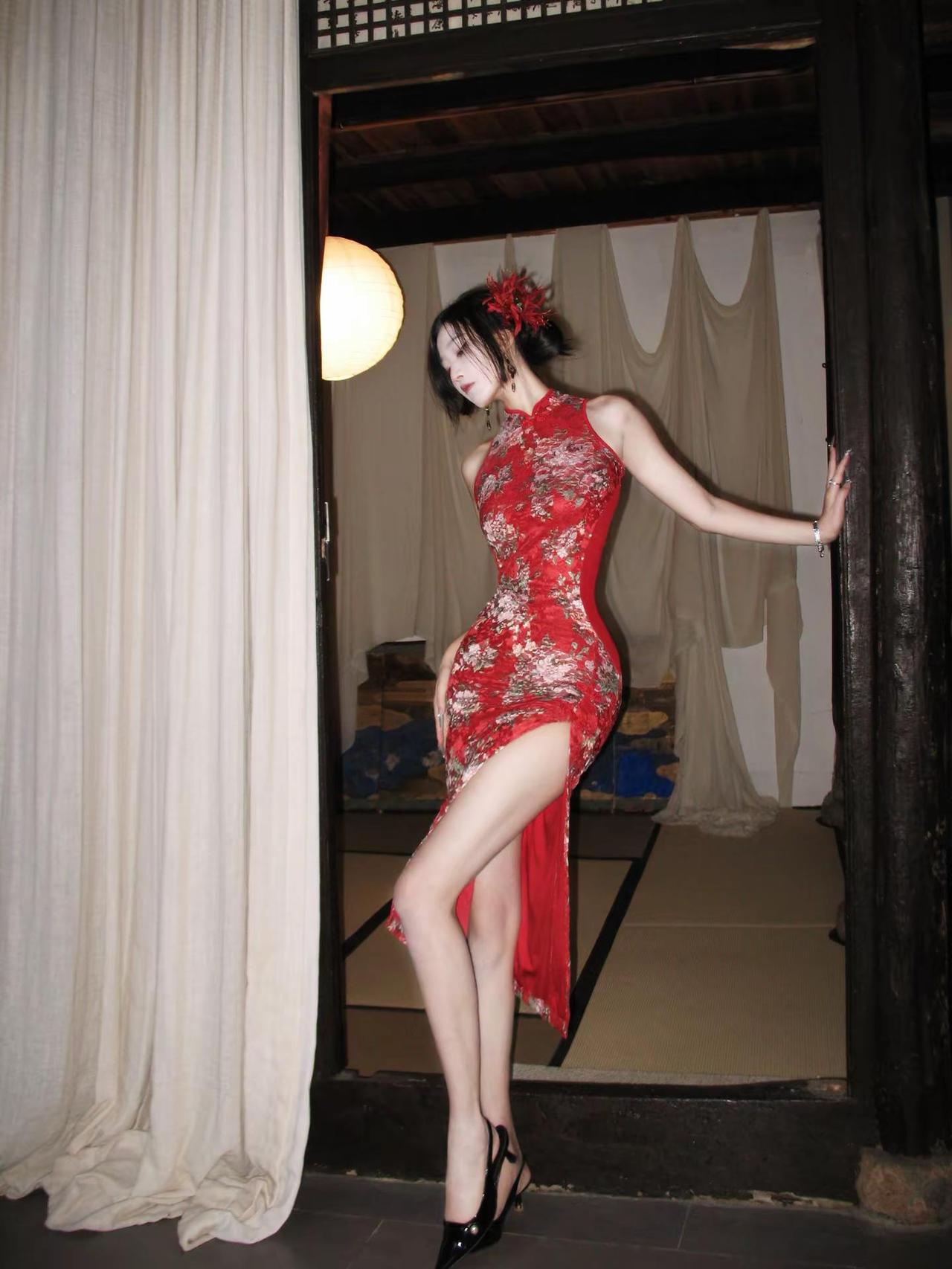 江山如画又怎能比拟