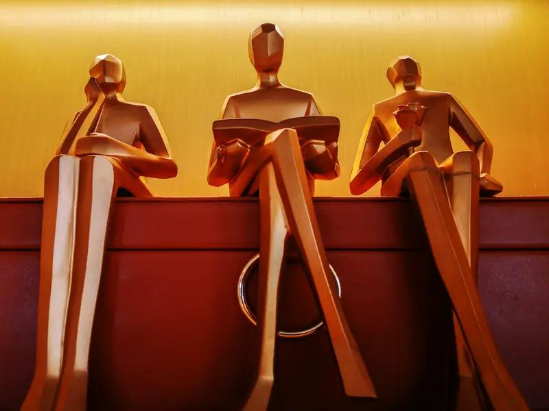 世界观、人生观和价值观宛如人生的指南针，善恶常常就在一念之间。曾有一位刚毕业的年