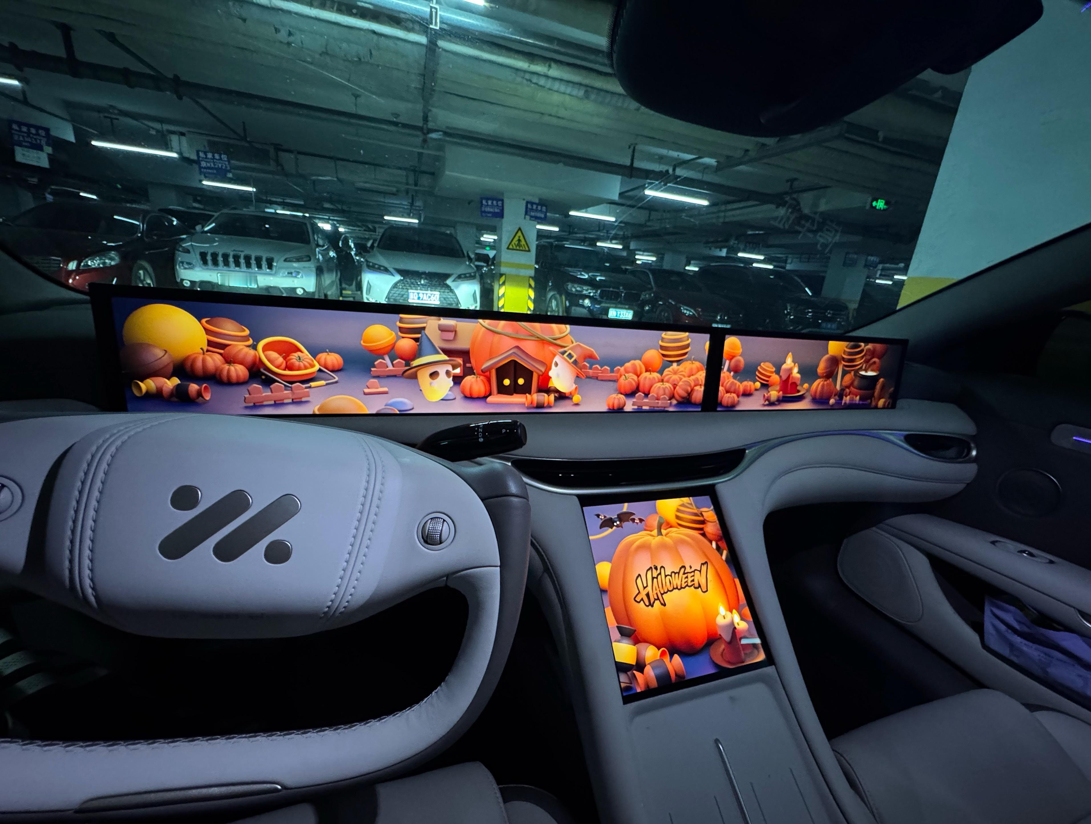 咱说还是新能源车给的情绪价值高啊！智己有点东西，好玩哈哈哈 ​​​