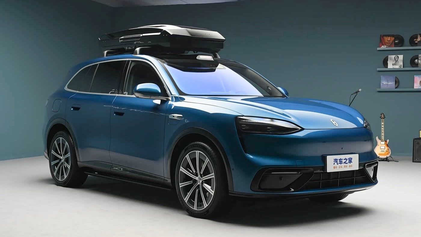 太酷了！！！问界M6居然还有旅行架版本但是我选配单里好像没看到【注：问了赛力斯工